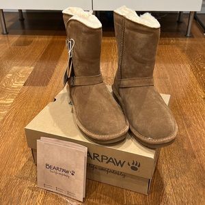 New! BearPaw women boots in size 10